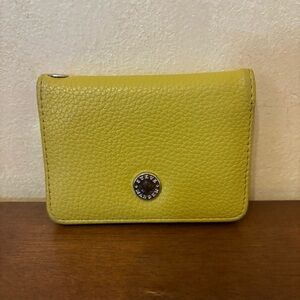 2/$15 Steve Madden Bifold Card Case Lemon, Steve Madden BFold